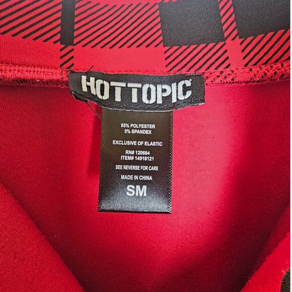 Hot Topic Red & Black Plaid Mini Skater Mall Goth Skirt with Hardware & Zipper - Picture 6 of 6